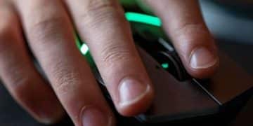 Mastering Mouse and Keyboard: Pro Gaming Techniques - Cover Image