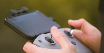 Cloud Gaming on Mobile: Is It Time to Replace Your Console? - Cover Image